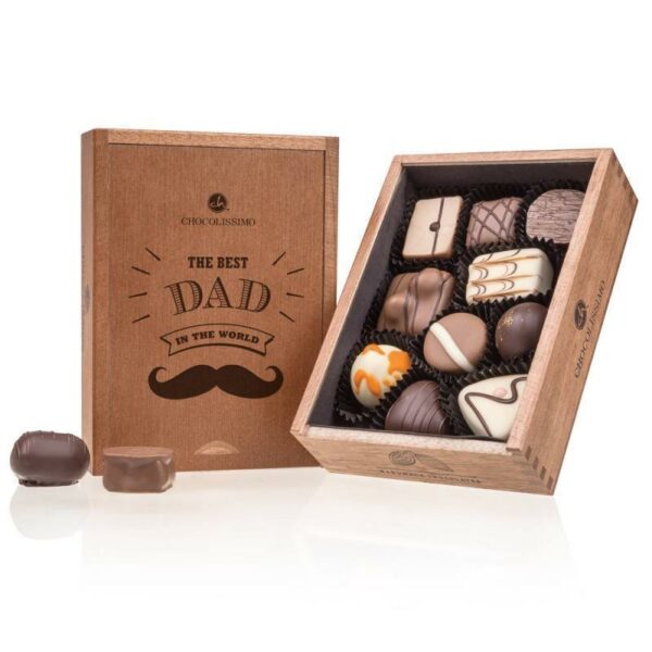 Elegance For Dad Chocolates Chocolates in a wooden box Chocolissimo > Pralines Chocolissimo