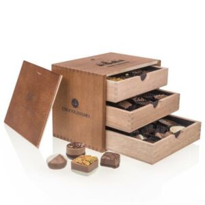 Merry Grande - Without alcohol - Chocolates Chocolates in a wooden box Chocolissimo > Chocolate gifts Chocolissimo