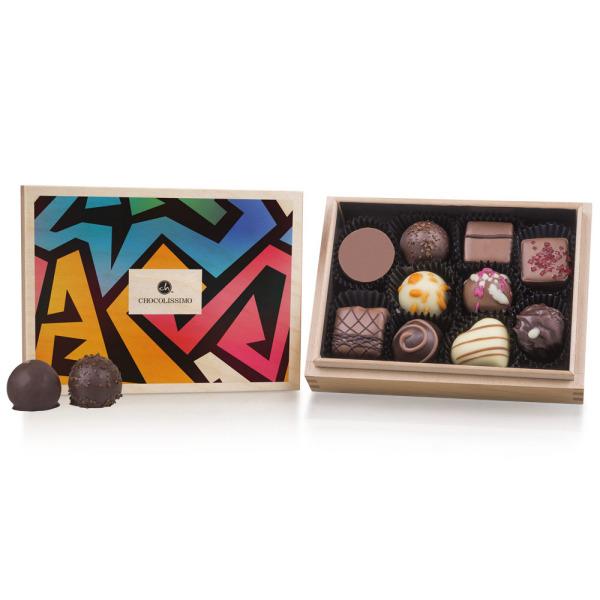 Premiere Mini Graffiti Chocolates Wooden box with chocolates Chocolissimo > Pralines Chocolissimo